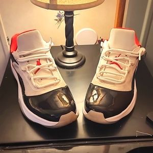 Jordan CMFT 11s sz 12